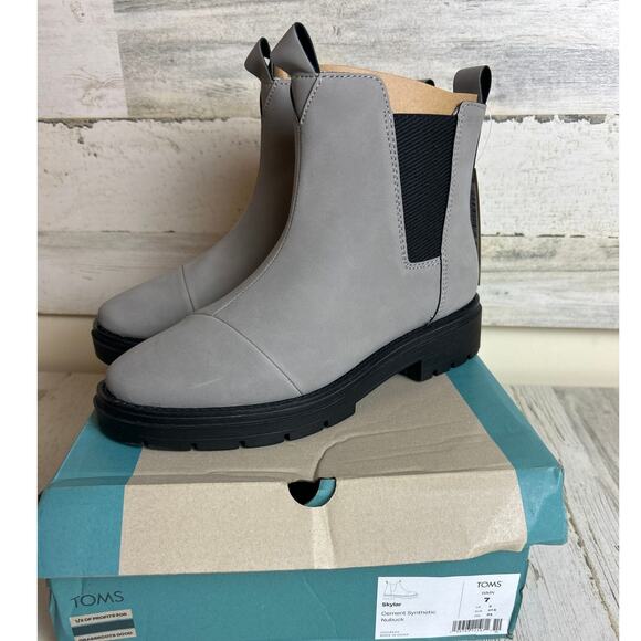 Toms Women's 7 Skylar gray Cement Pull On Lugged Sole Block Heel Ankle Boots new - Picture 1 of 9